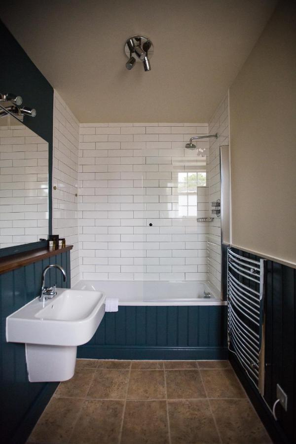 The Blue Boar Hotell Witney Eksteriør bilde