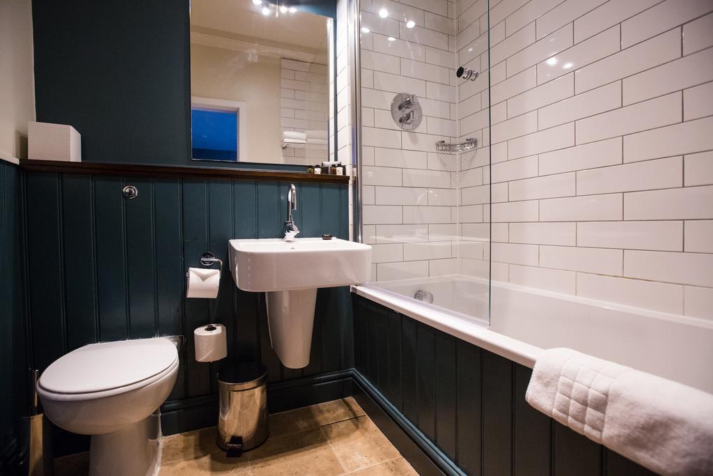 The Blue Boar Hotell Witney Eksteriør bilde